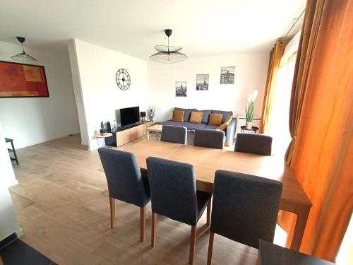 Les vergers de Serris, 6 personnes, 2 PK privés, balcon, lit bébé