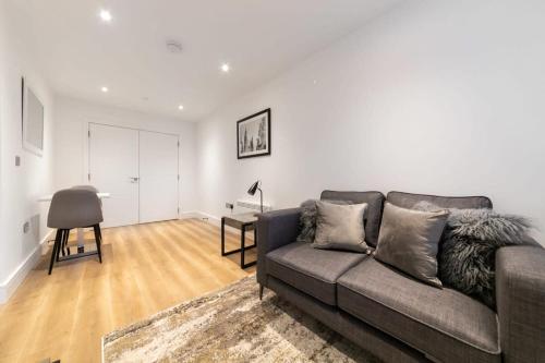 Modern and Stylish Studio Apartment in East Grinstead