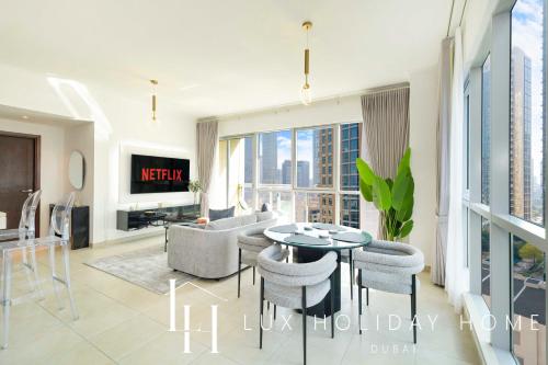 LUX The Stunning Fountain View Suite, Dubai (photo 3)