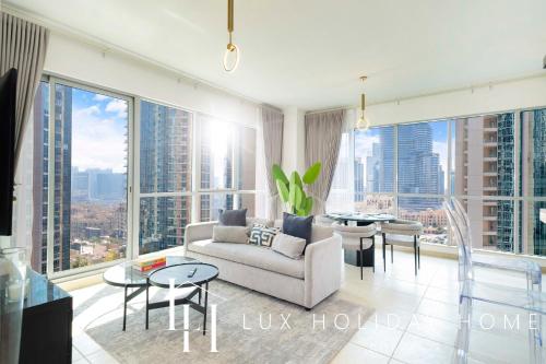 LUX The Stunning Fountain View Suite, Dubai (photo 2)