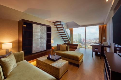 Loft With Panoramic View