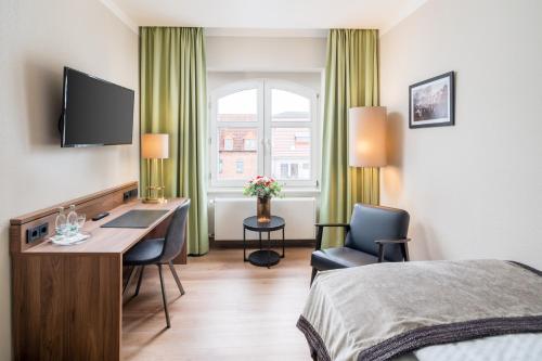 Standard Single Room with Single Bed image 3