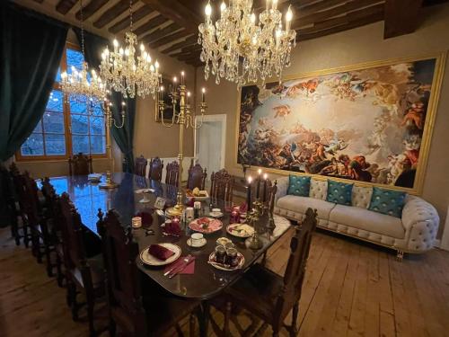 Chateau Bourgeoisie *** in Mussey