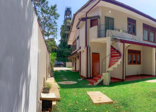 A & N Anchorage Rented Home 60 sq m Approved by Sri Lanka Tourism Development Authority in Nawala Area