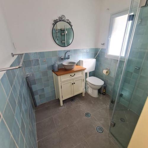 Bright, quiet charming getaway ideally located, Jerusalén (foto 2)