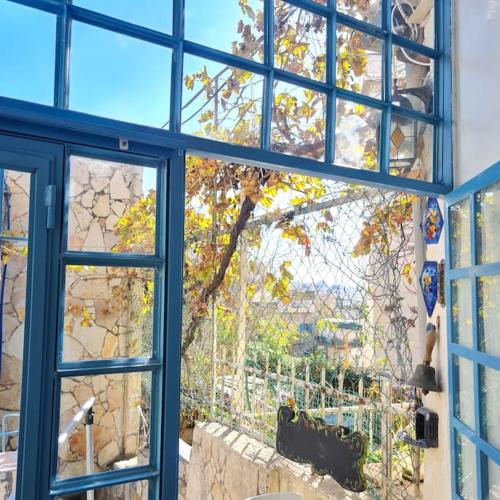 Bright, quiet charming getaway ideally located, Jerusalén (foto 3)