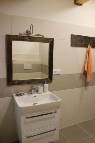 Bathroom, Ubytovani U Starych in Zajeci