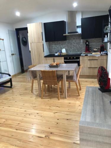 Riviera Cottage in 孔布蘭歐蓬