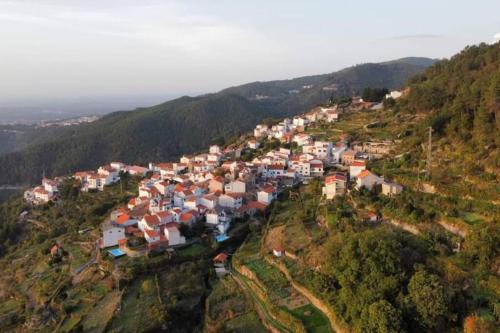 Casa da Calçada - Casa Inteira gîte à louer guarda