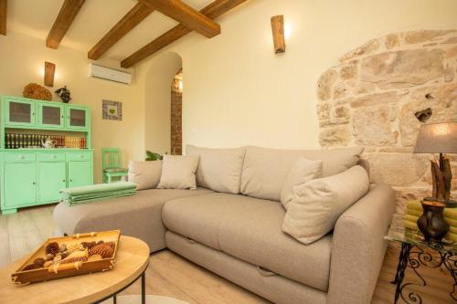 VILLA MILKA - Embrace the Essence of Istria