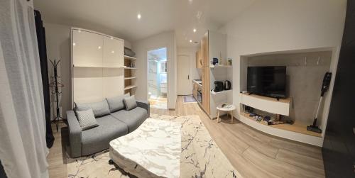 Studio 2022 terrasse parking 5 min d'Annecy - Apartment - Poisy