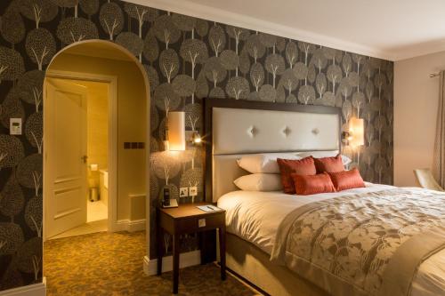 Oakley Hall Hotel - image 5