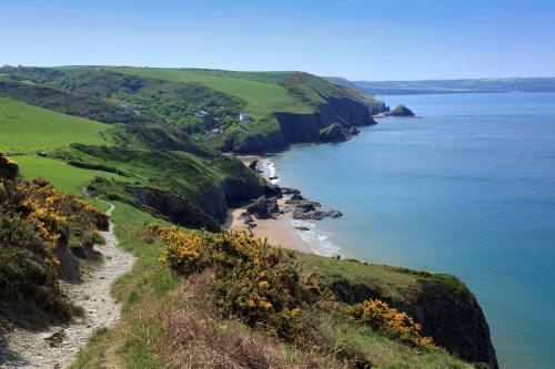 Rhaiadle Llangrannog