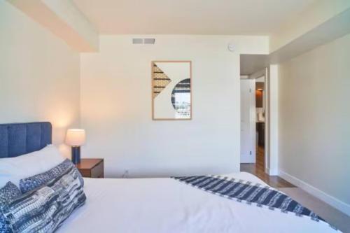 Marina Magic: Seaside Sanctuary With Marina Views!