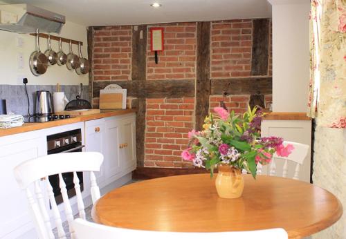 Dee's Cottage at Brinsop in Bishopstone