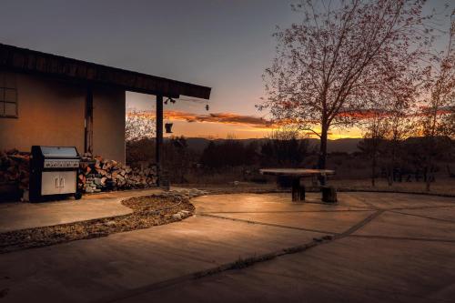 239 Aspen Meadows Rd Home - On Ski Hill Road 239 Aspen Meadows Rd Home - On Ski Hill Road