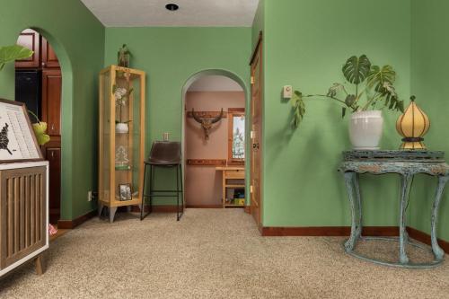 239 Aspen Meadows Rd Home - On Ski Hill Road in Driggs, USA