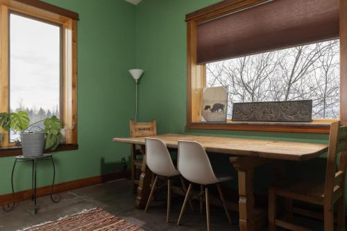 239 Aspen Meadows Rd Home - On Ski Hill Road 239 Aspen Meadows Rd Home - On Ski Hill Road