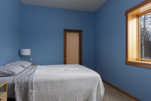 239 Aspen Meadows Rd Home - On Ski Hill Road 239 Aspen Meadows Rd Home - On Ski Hill Road