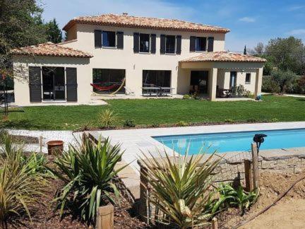 Superbe Maison Familiale Avec Piscine - Location, gîte - Cabriès