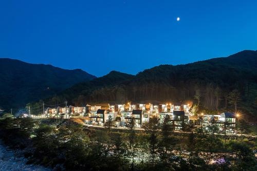 Yoninsan Spring Resort - Accommodation - Gapyeong