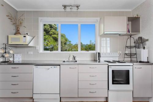 ห้องครัว, Beach Bach on the Dune Trails in โอโพทิกิ