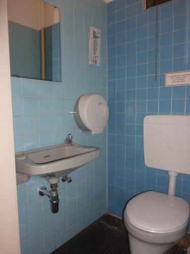 Twin room, private bathroom