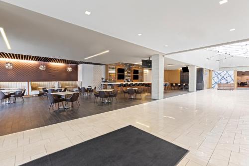 Entrance, Chicago Marriott Naperville in Naperville (IL)