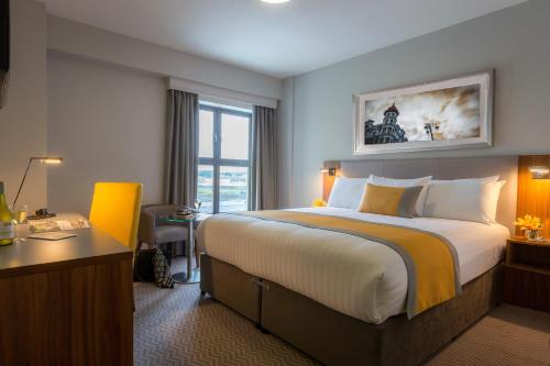 Maldron Hotel Derry - image 5