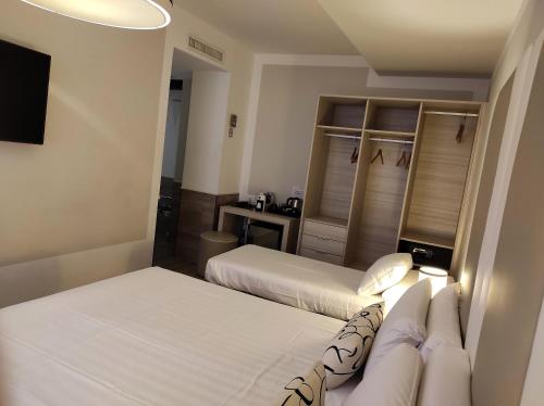 Relais Santa Maria Maggiore - image 2