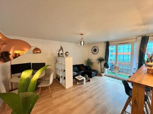 Spacieux, moderne et familiale - Paris à porte - Au pied du métro 14 - Location saisonnière - Clichy-sous-Bois