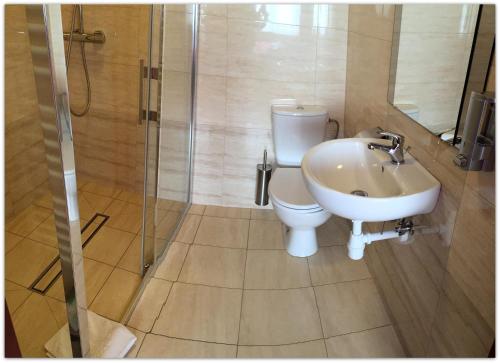 Vinci Hotel Airport - image 14