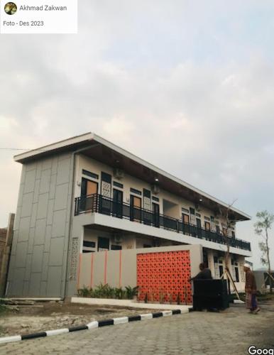 Exterior view, De'kost & homestay tegal in Slawi