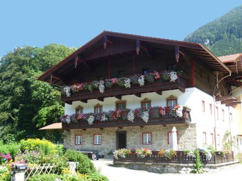 Bauernhof Auerhof Ferienwohnung - Hotel - Chiemgau (Aschau)