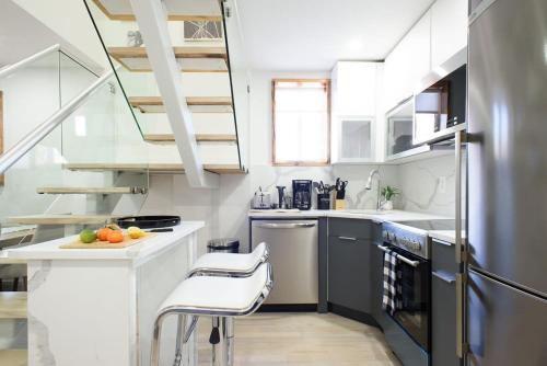 75-5 Luxury 3BR Duplex W d Elevator bldg, New York (Foto 6)
