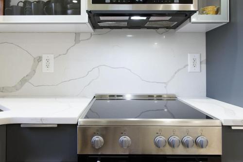 75-5 Luxury 3BR Duplex W d Elevator bldg, New York (Foto 9)