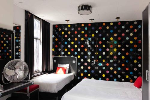 BackStage Hotel - main image