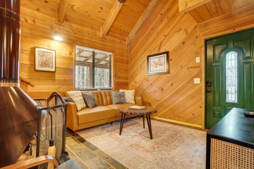 Sautee Nacoochee Mtn Paradise with Spacious Deck! - image 2