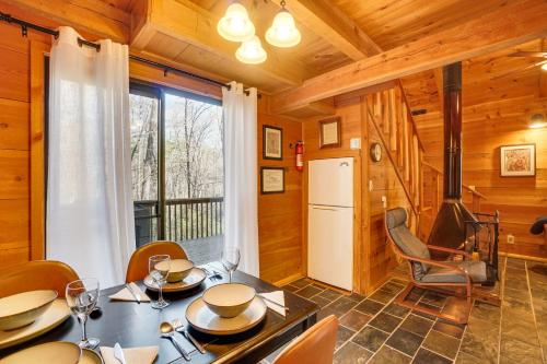 Sautee Nacoochee Mtn Paradise with Spacious Deck! - image 10