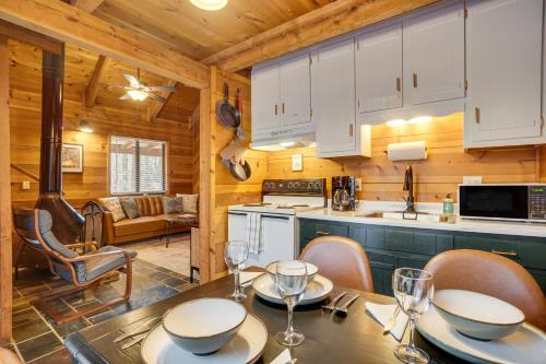 Sautee Nacoochee Mtn Paradise with Spacious Deck! - image 14