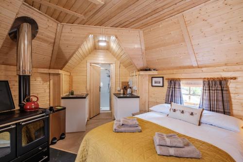 Cairngorm Bothies in Ебойн
