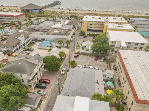 Brand New Tybee Beach Home: Walk to Beach (Unit A) Brand New Tybee Beach Home: Walk to Beach (Unit A)