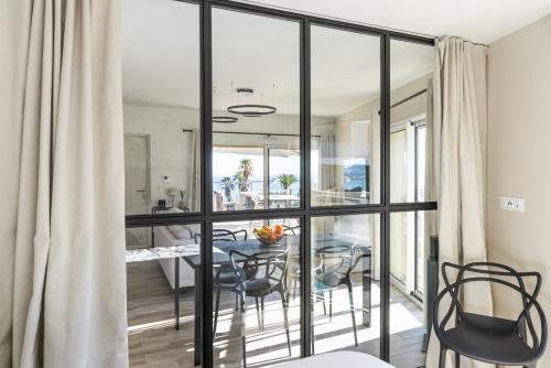 SPLENDIDE APPARTEMENT NICE BLUE PEARL TOUT CONFORT VUE MER PANORAMIQUE, Nice (photo 10)