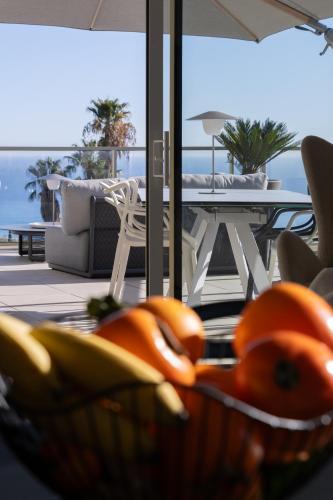 Balcony/terrace, SPLENDIDE APPARTEMENT NICE BLUE PEARL TOUT CONFORT VUE MER PANORAMIQUE in Fabron