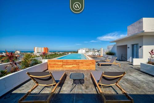 Cozy Condo with Rooftop Pool - Private Balcony in Puerto Vallarta, Mexico