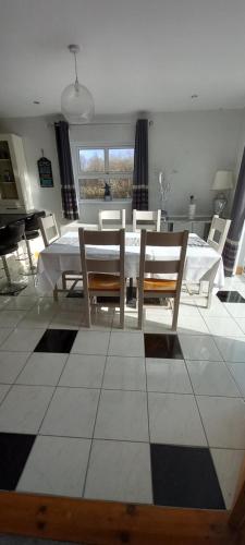 Facilities, The Corrigeen Douglas Lodge Holiday Homes in Keadew