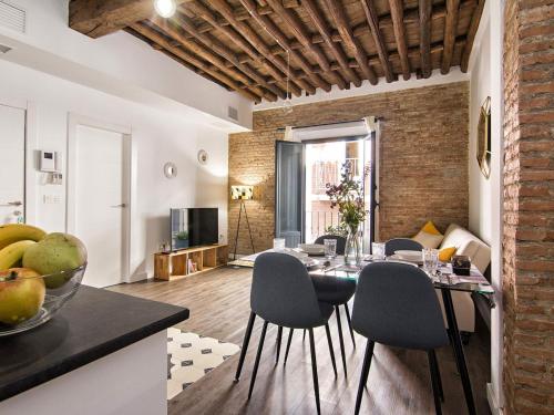 Chezmoihomes Sweet & Trendy nest in Granada Center for 6, Granada (photo 2)