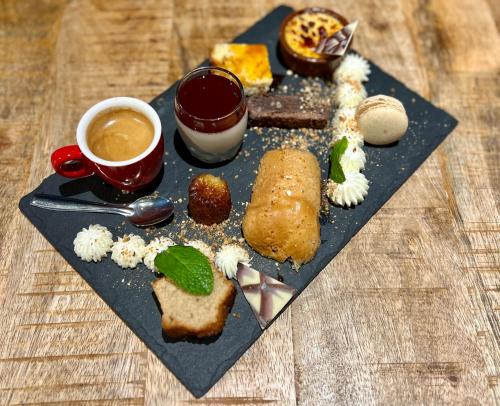 Hôtel Les Chatelminés - image 4