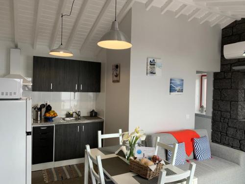 Cantinho dos Cagarros in ซานโต อมาโร