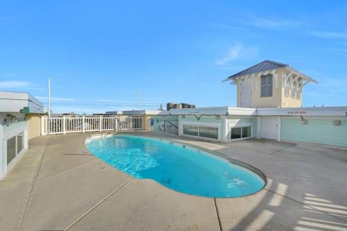 Tybee Wishes: 2 Bed 2 Bath Condo w/ rooftop Pool